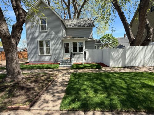 558 Osceola Ave S, Saint Paul, MN, 55102-3921 | Card Image