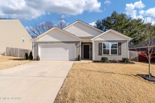 921 Erica Dr, Talbott, TN, 37877-1717 | Card Image