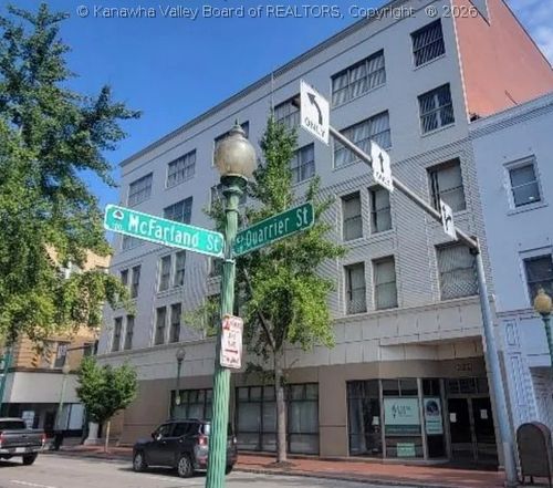 922 Quarrier St, Charleston, WV, 25301-2653 | Card Image