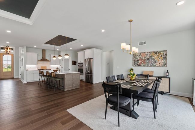 N55W19373 Red Crown Lane, House other with 4 bedrooms, 3 bathrooms and null parking in Menomonee Falls WI | Image 9