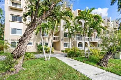 apt-111-7825 Camino Real, Miami, FL, 33143-6823 | Card Image