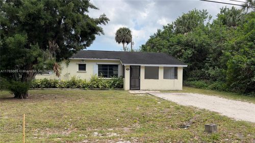 2008 N 47th St, Fort Pierce, FL, 34947-1621 | Card Image