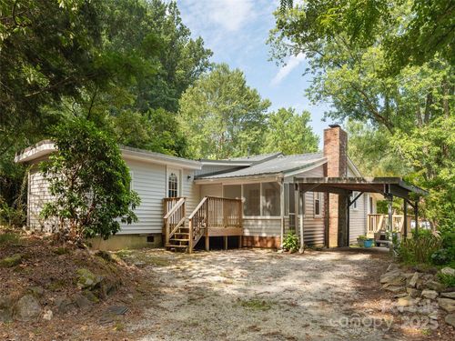 182 Glendale Avenue, Hendersonville, NC, 28739 | Card Image