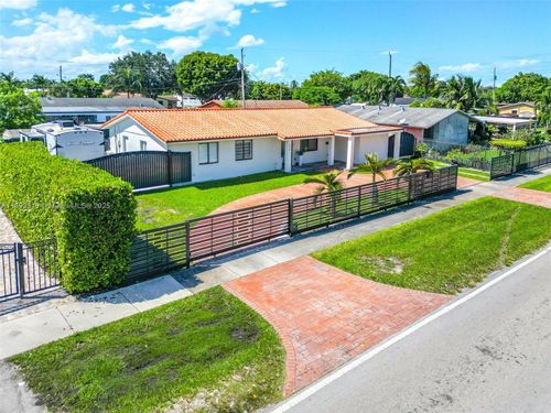 4020 Sw 122nd Ave, Miami, FL, 33175-3059 | Card Image