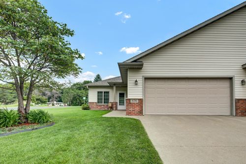 676 Crimson Way, Lake City, MN, 55041-2500 | Card Image