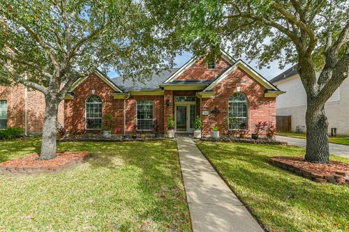 1108 Maxi Circle, Friendswood, TX, 77546 | Card Image