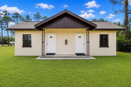 4a-8010 Se Us Highway 301, HAWTHORNE, FL, 32640-7530 | Card Image