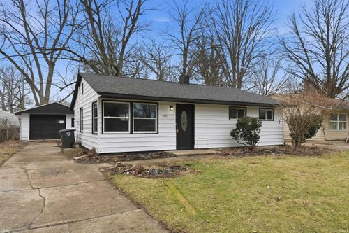 3202 Queen St, Fort Wayne, IN, 46806-3977 | Card Image