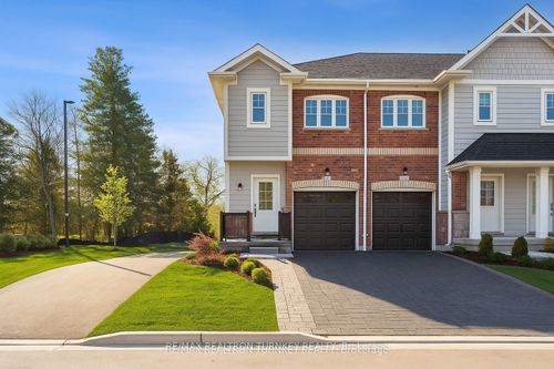 15 Ravenscraig Place, Innisfil, ON, L0L1L0 | Card Image