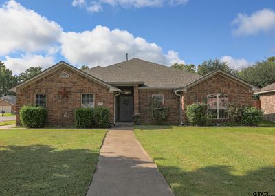 2575 Meadowland Court, House other with 4 bedrooms, 2 bathrooms and null parking in Tyler TX | Image 3