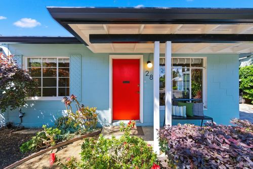 28 Glenwood Drive, Napa, CA, 94559 | Card Image