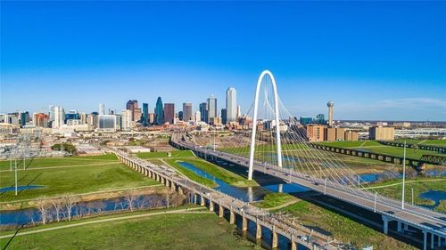 4131 Babcock Dr, Dallas, TX, 75212-1202 | Card Image