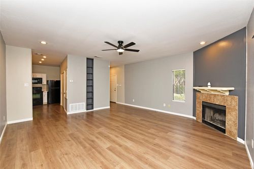 201-2023 Gentryside Dr, Houston, TX, 77077-3657 | Card Image