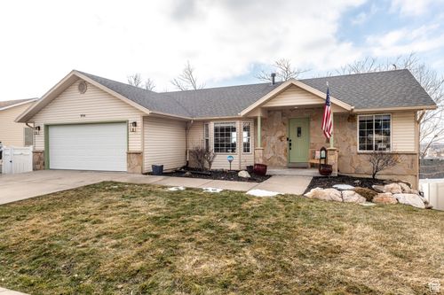 854 S 200 E, Farmington, UT, 84025 | Card Image