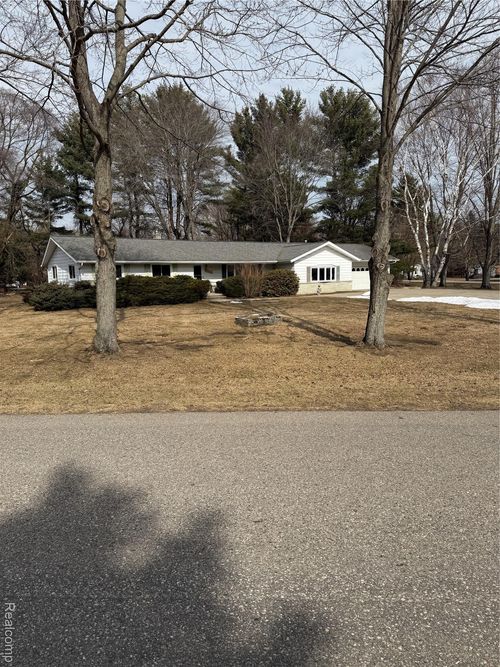 3349 Charmwood Drive, Port Huron Charter Township, MI, 48060 | Card Image