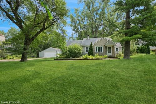 1213 S Summit St, Barrington, IL, 60010-5062 | Card Image