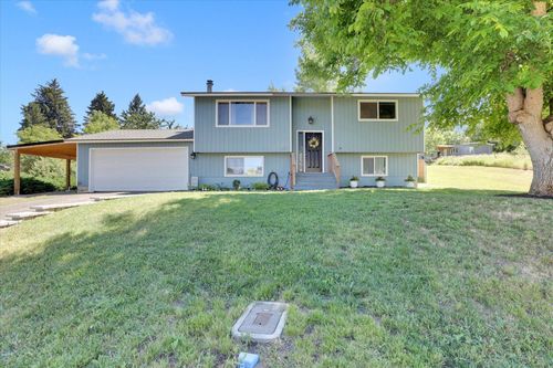 309 W Lake St, Fairfield, WA, 99012-5011 | Card Image