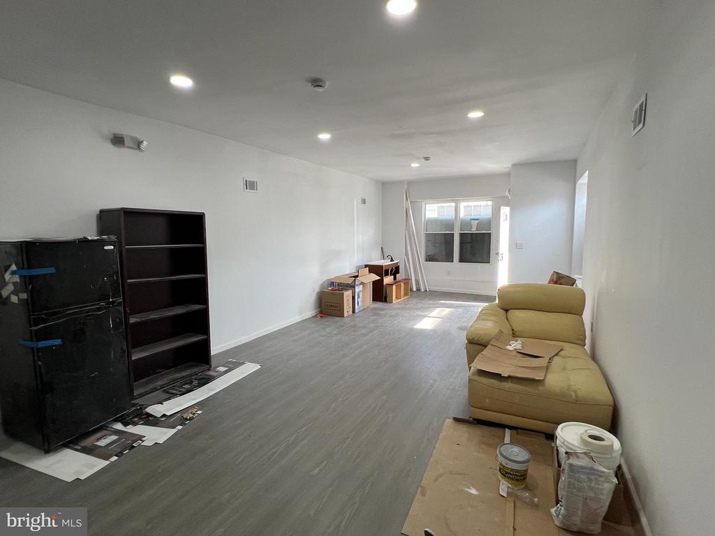 Residential in PHILADELPHIA 4