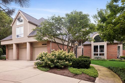 1208 Fox Trail Court, Naperville, IL, 60540 | Card Image