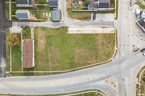 1230 13th St, East Moline, IL, 61244 | Card Image