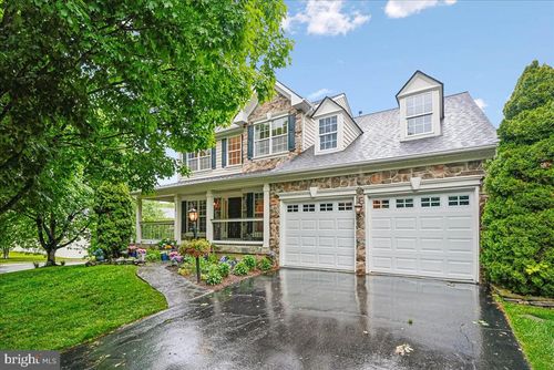 320 N Constitution Way, PURCELLVILLE, VA, 20132-6134 | Card Image