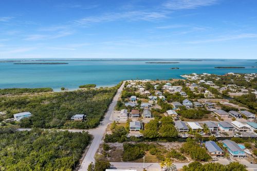 3611 Southseas St, Big Pine Key, FL, 33043-6139 | Card Image