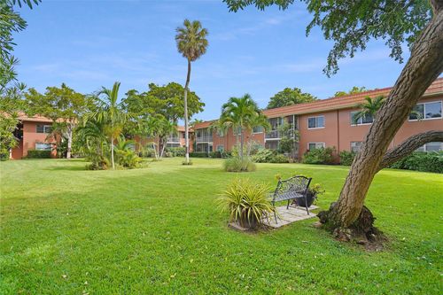 apt-112f-136 Ne 19th Ct, Wilton Manors, FL, 33305-4004 | Card Image