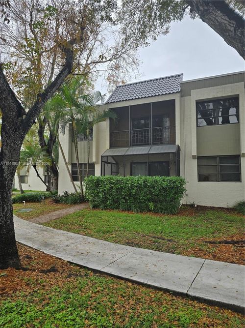 apt-e201-7925 Sw 104th St, Miami, FL, 33156-3678 | Card Image