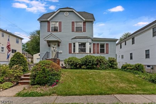 71 Battle Hill Ave, Springfield, NJ, 07081-1911 | Card Image