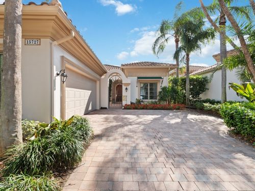 15727 Villoresi Way, NAPLES, FL, 34110-2715 | Card Image