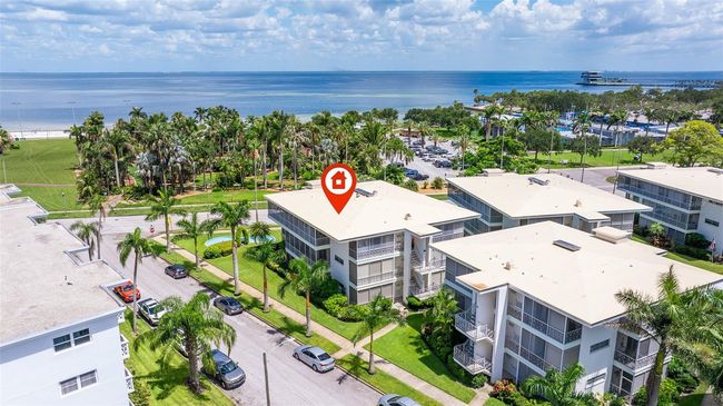 UNIT-6 - 1060 N Shore Dr Ne, Condo with 2 bedrooms, 2 bathrooms and null parking in ST PETERSBURG FL | Image 21