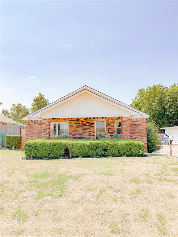3rd St, Cordell, OK 73632