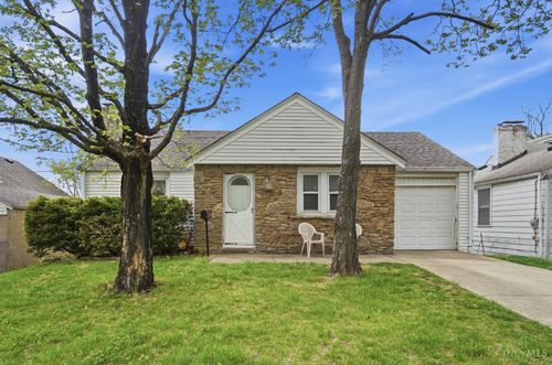 3294 Alpine Pl, Cincinnati, OH, 45211-3528 | Card Image