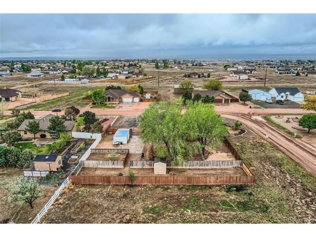 1015 W Stallion Dr, House other with 4 bedrooms, 3 bathrooms and null parking in Pueblo West CO | Image 6
