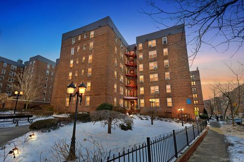5b-67-11 Yellowstone Blvd, Forest Hills, NY, 11375-2389 | Card Image