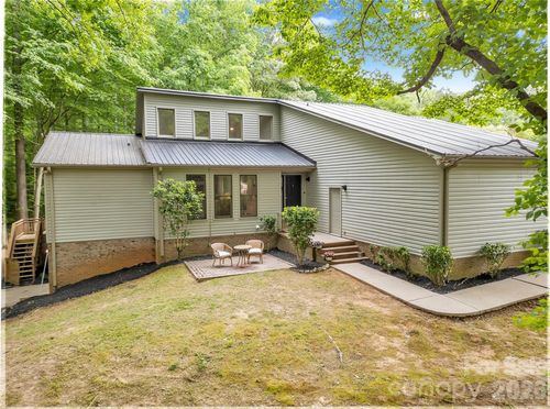 128 Spencer Woods Dr, Dallas, NC, 28034-8643 | Card Image