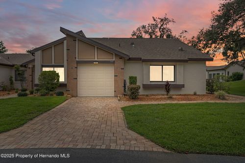 7445 Crestwood Dr, WEEKI WACHEE, FL, 34613-5136 | Card Image