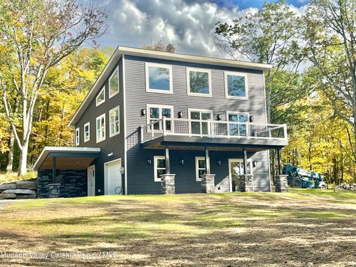 330 Vista Maria Rd, Pine Bush, NY, 12566-5127 | Card Image