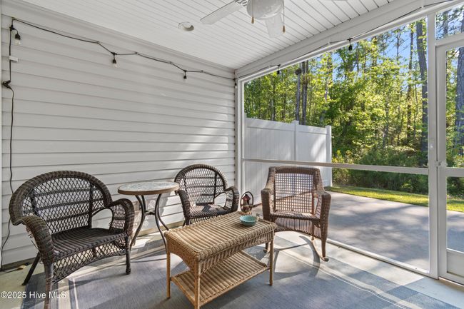 Screened Porch | Image 23
