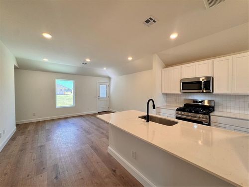 917 Hazybrook Cir, Chickasha, OK, 73018 | Card Image
