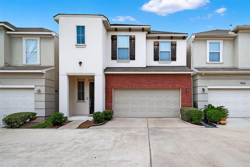 9508 Cedarpost Square St, Houston, TX, 77055-6545 | Card Image