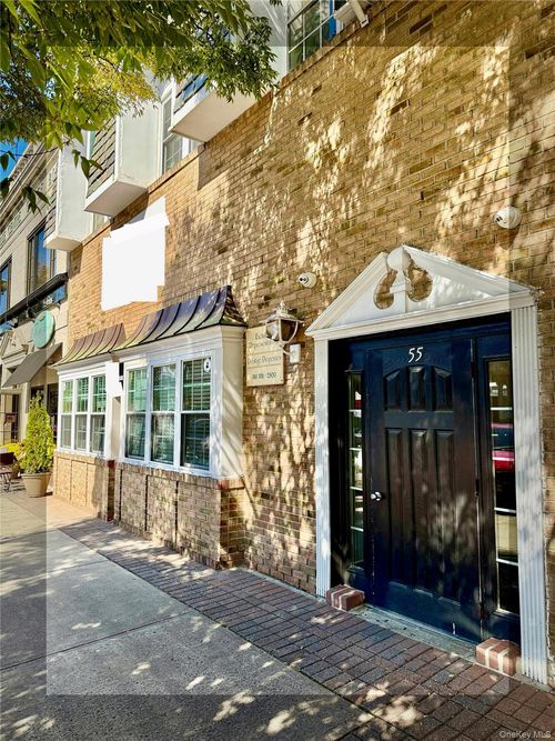 55 Front St, Hempstead, NY, 11550-3613 | Card Image