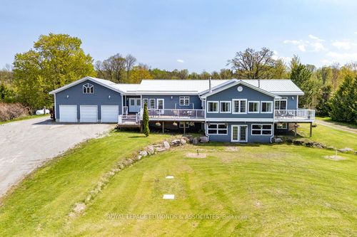 700 Point Church Drive, North Algona Wilberforce, ON, K0L3C0 | Card Image