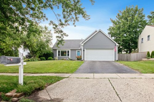 2201 Pontiac Cir, Naperville, IL, 60565-3205 | Card Image