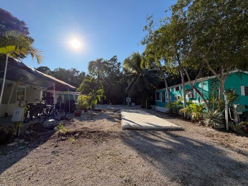 22-101551 Overseas Hwy, Key Largo, FL, 33037-4546 | Card Image