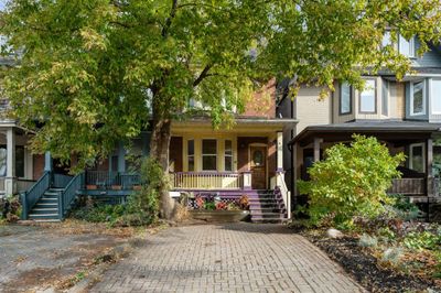 535 Brunswick Ave, Home with 4 bedrooms, 3 bathrooms and 1 parking in Toronto ON | Image 1