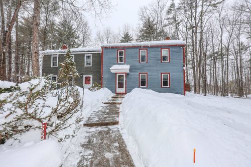 584 Calef Hwy, Lee, NH, 03861-6228 | Card Image