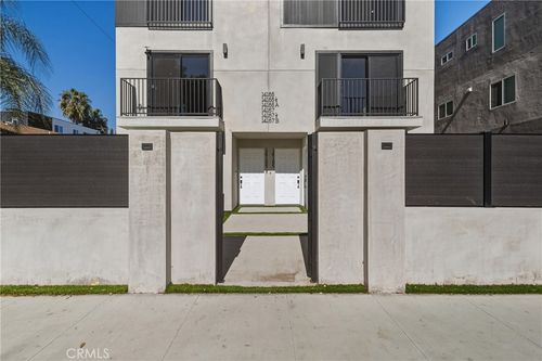 14165 Erwin St, Valley Glen, CA, 91401-2834 | Card Image