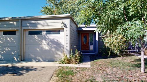 707 Skynob Dr, Ann Arbor, MI, 48105-2598 | Card Image