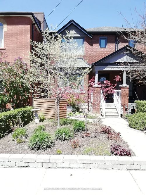 lower-10 Ulster St, Toronto, ON, M5S1E2 | Card Image